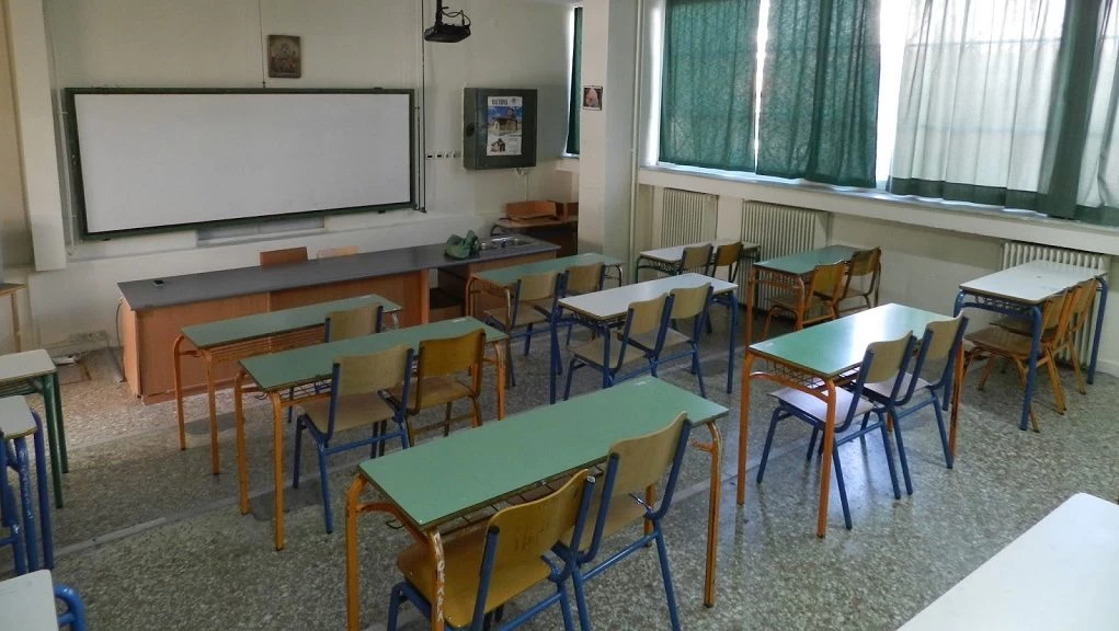 Δημόσια εκπαίδευση: Πόσα χρήματα ξοδεύουν οι γονείς για φροντιστήρια και ιδιαίτερα